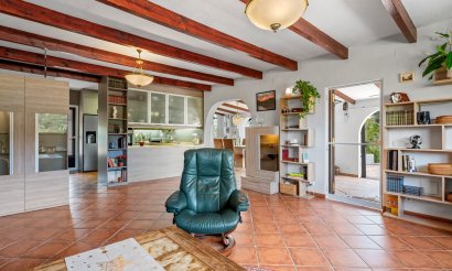 Resale - Villa - La Nucía