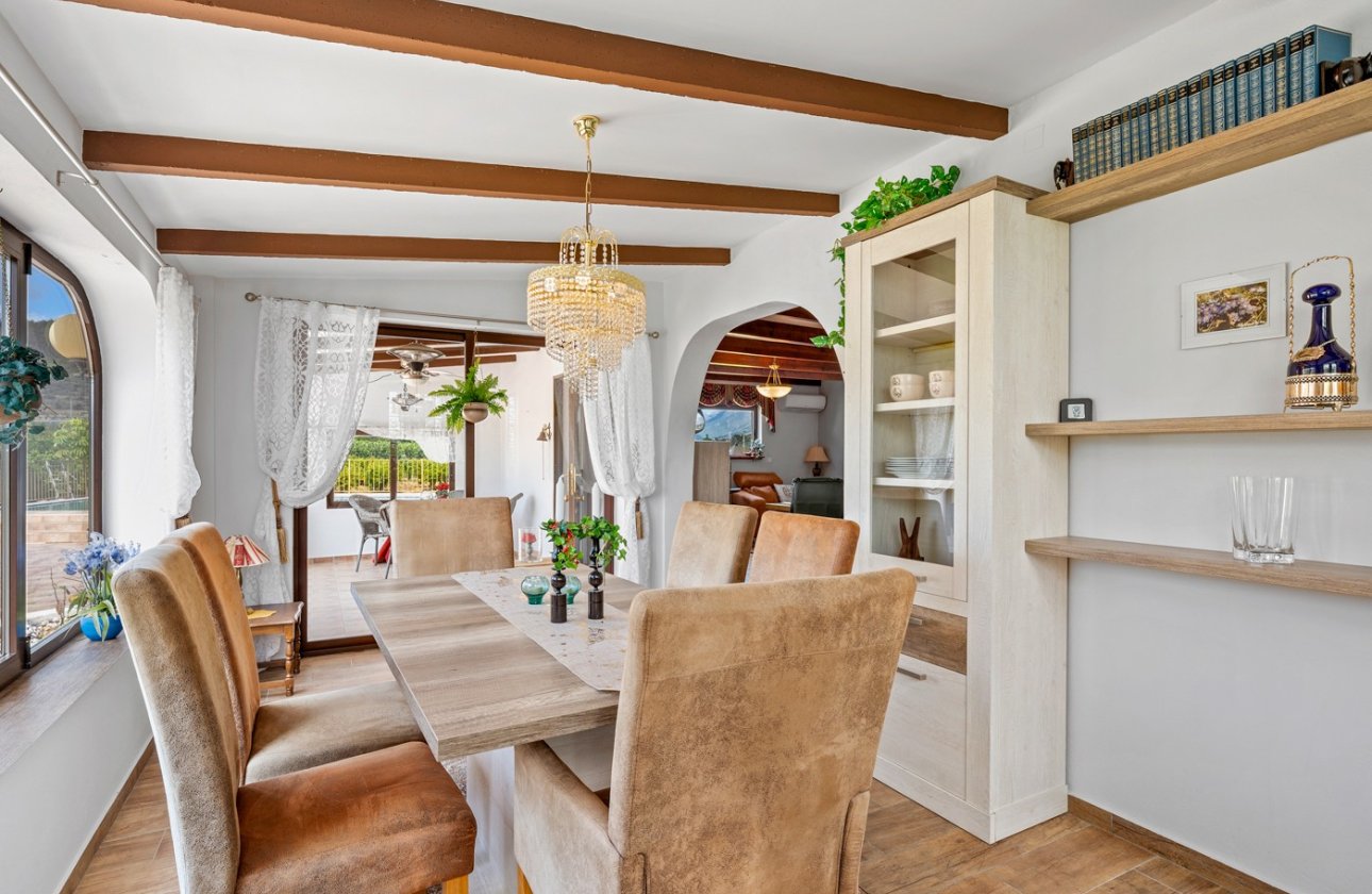 Resale - Villa - La Nucía