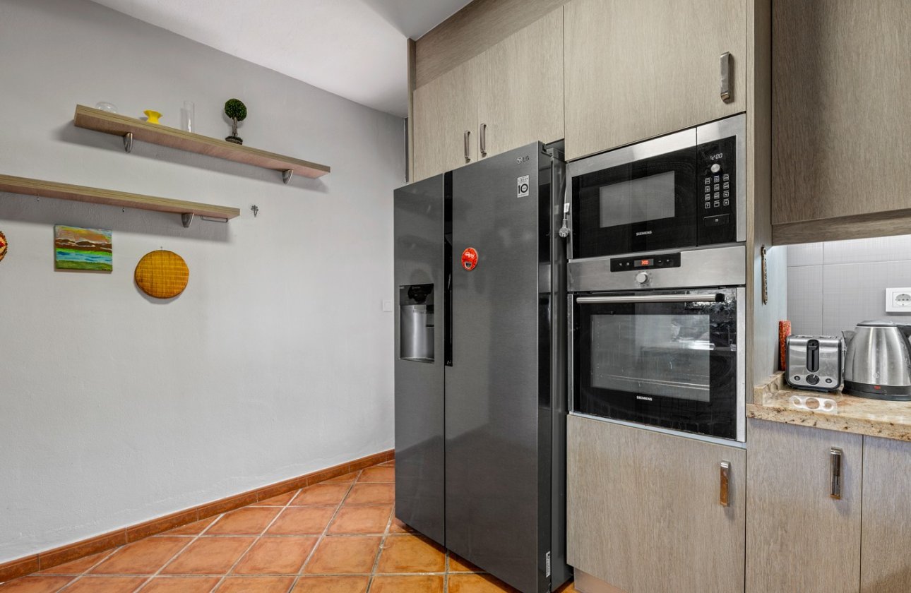 Resale - Villa - La Nucía