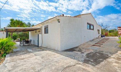 Resale - Villa - La Nucía