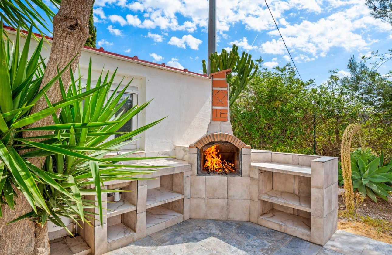 Resale - Villa - La Nucía