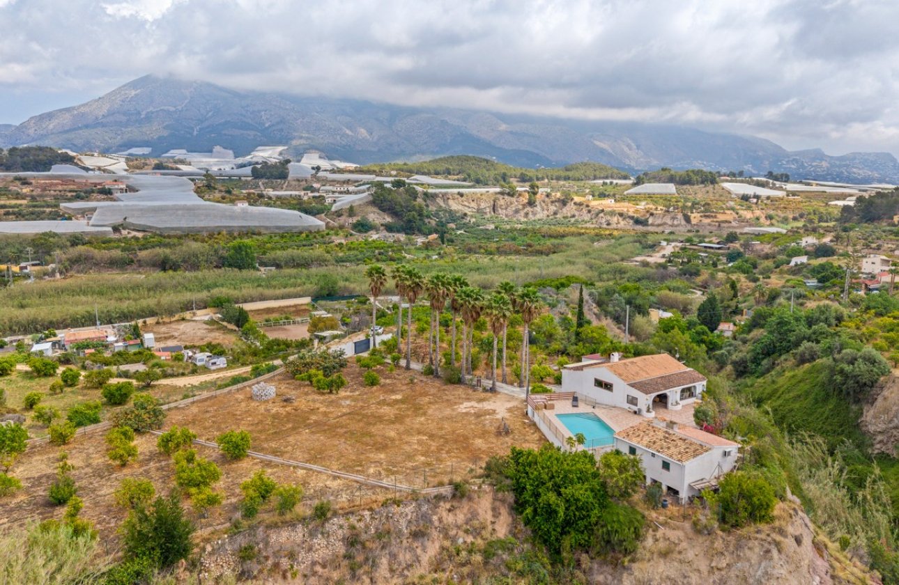 Resale - Villa - La Nucía