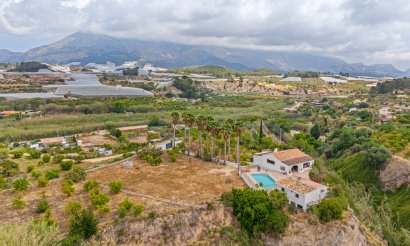Resale - Villa - La Nucía