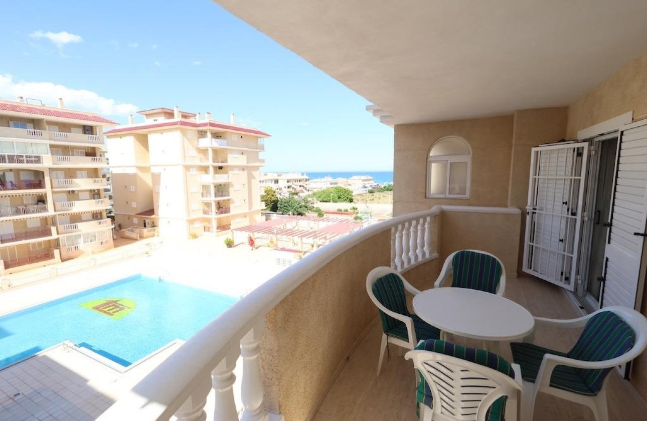 Resale - Apartment / flat - Torrevieja - La Mata