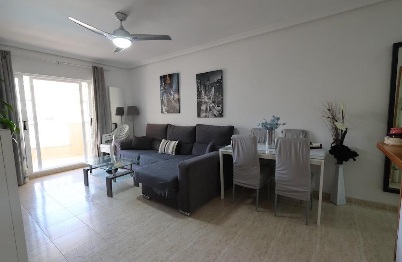 Resale - Apartment / flat - Torrevieja - La Mata