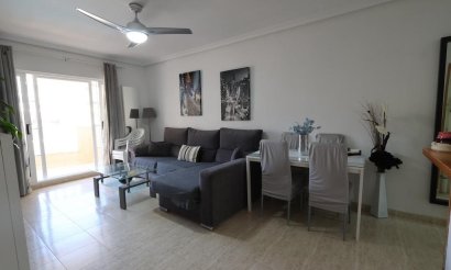 Resale - Apartment / flat - Torrevieja - La Mata