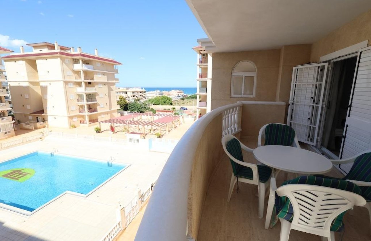Resale - Apartment / flat - Torrevieja - La Mata