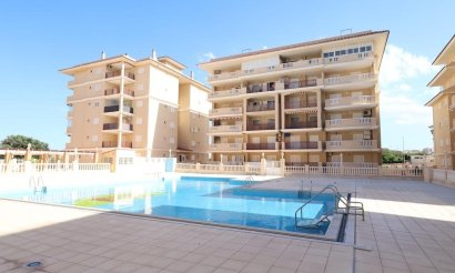 Resale - Apartment / flat - Torrevieja - La Mata