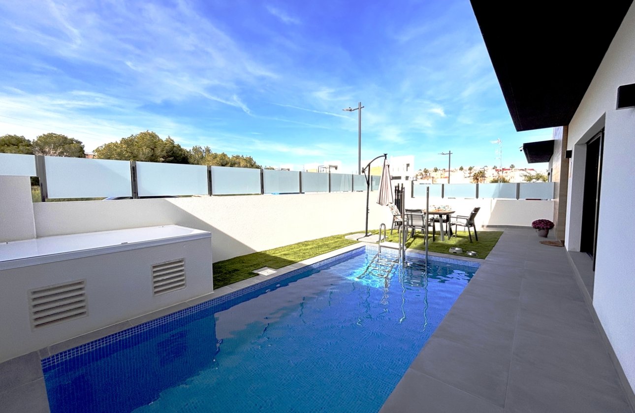 Revente - Villa - Villamartin