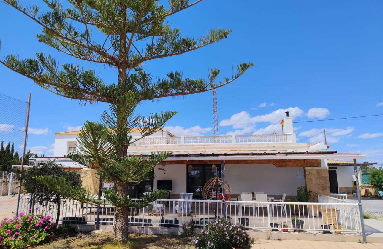 Resale - Villa - Los Montesinos
