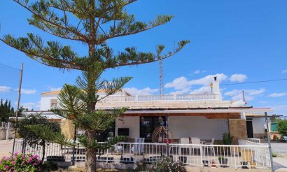 Resale - Villa - Los Montesinos