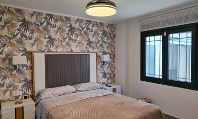 Resale - Villa - Los Montesinos