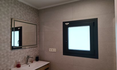 Resale - Villa - Los Montesinos