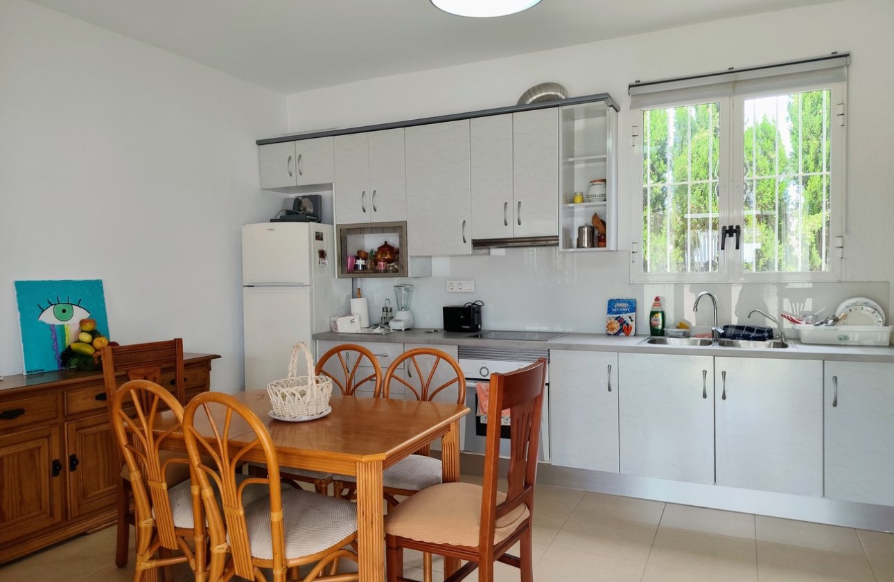 Resale - Villa - Los Montesinos
