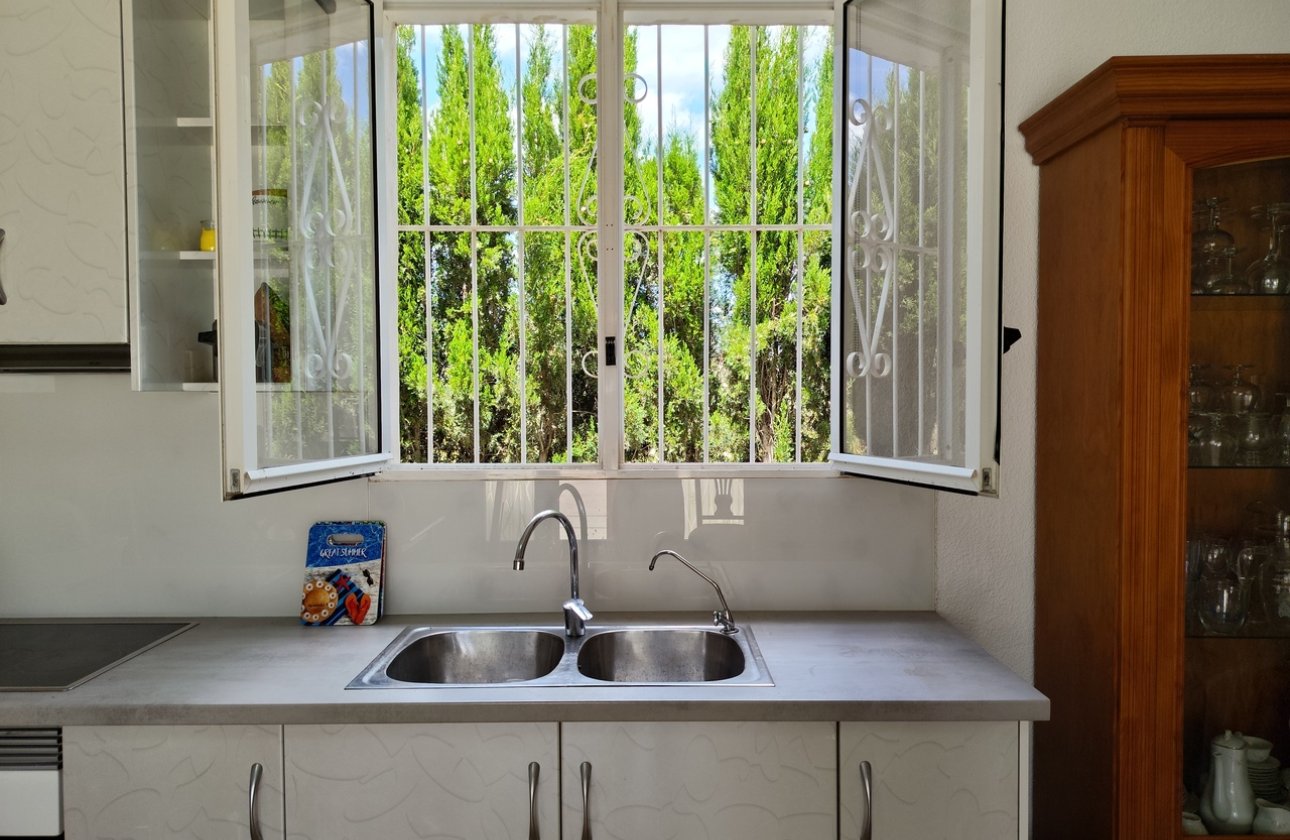 Resale - Villa - Los Montesinos