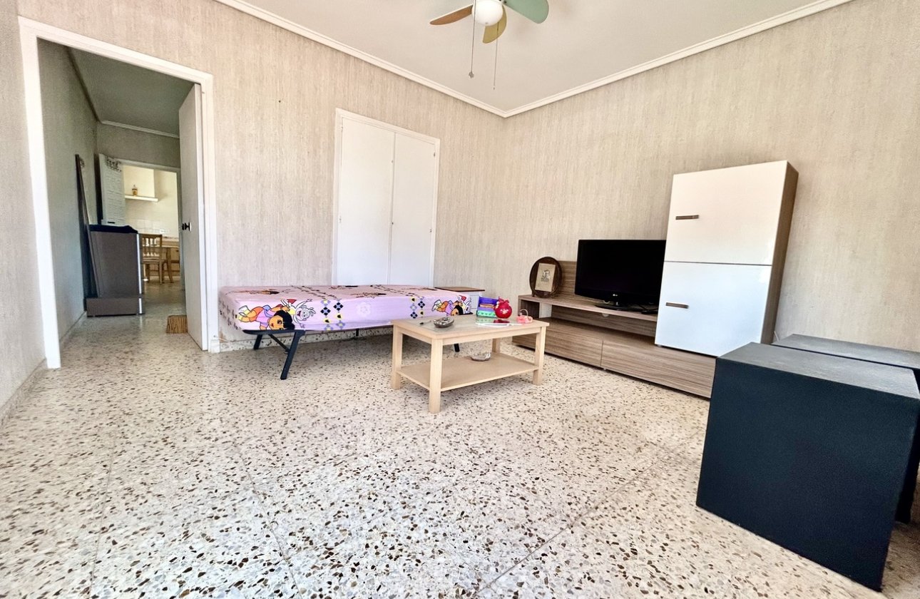 Resale - Villa - Los Montesinos