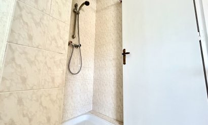 Resale - Villa - Los Montesinos
