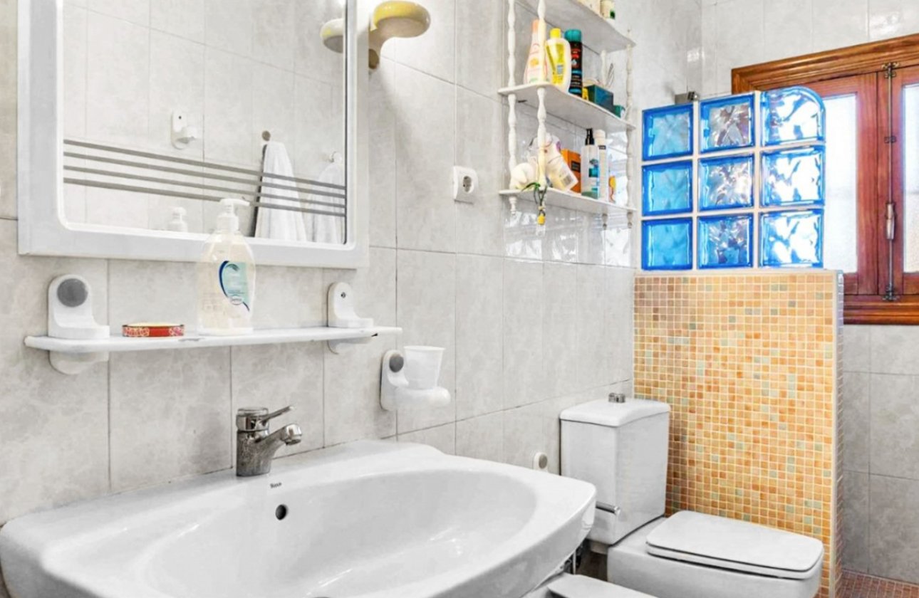 Reventa - Villa - Torrevieja - Los Balcones