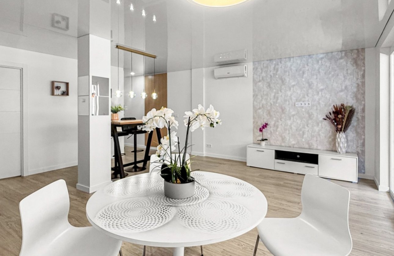 Resale - Apartment / flat - Torrevieja - El Acequión - Los Náufragos
