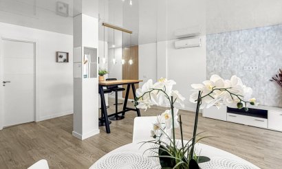 Resale - Apartment / flat - Torrevieja - El Acequión - Los Náufragos