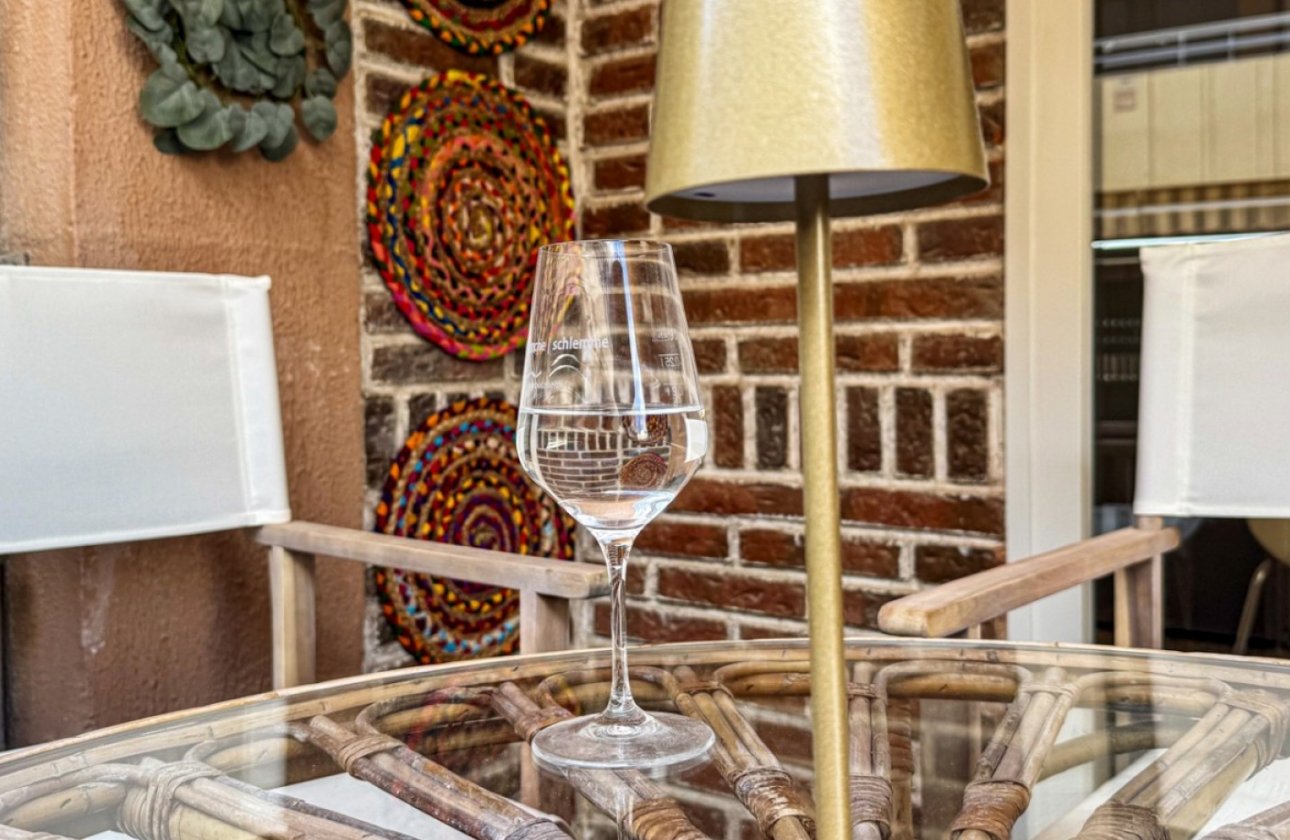 Resale - Apartment / flat - Torrevieja - El Acequión - Los Náufragos