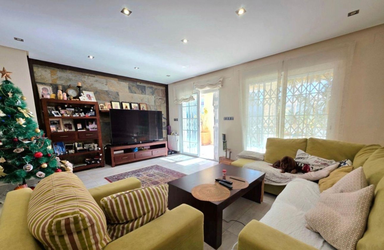 Resale - Villa - Dehesa de Campoamor - Campoamor