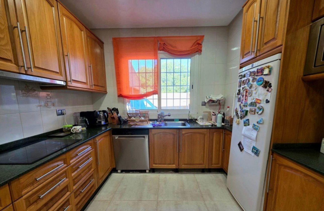 Resale - Villa - Dehesa de Campoamor - Campoamor