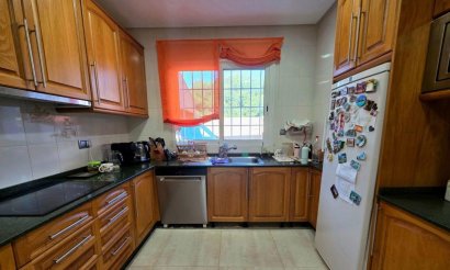 Resale - Villa - Dehesa de Campoamor - Campoamor