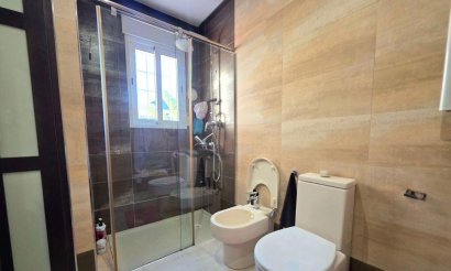 Resale - Villa - Dehesa de Campoamor - Campoamor