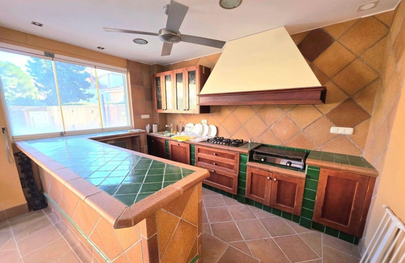 Resale - Villa - Dehesa de Campoamor - Campoamor