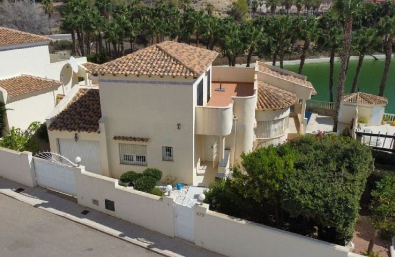 Resale - Villa - Orihuela Costa