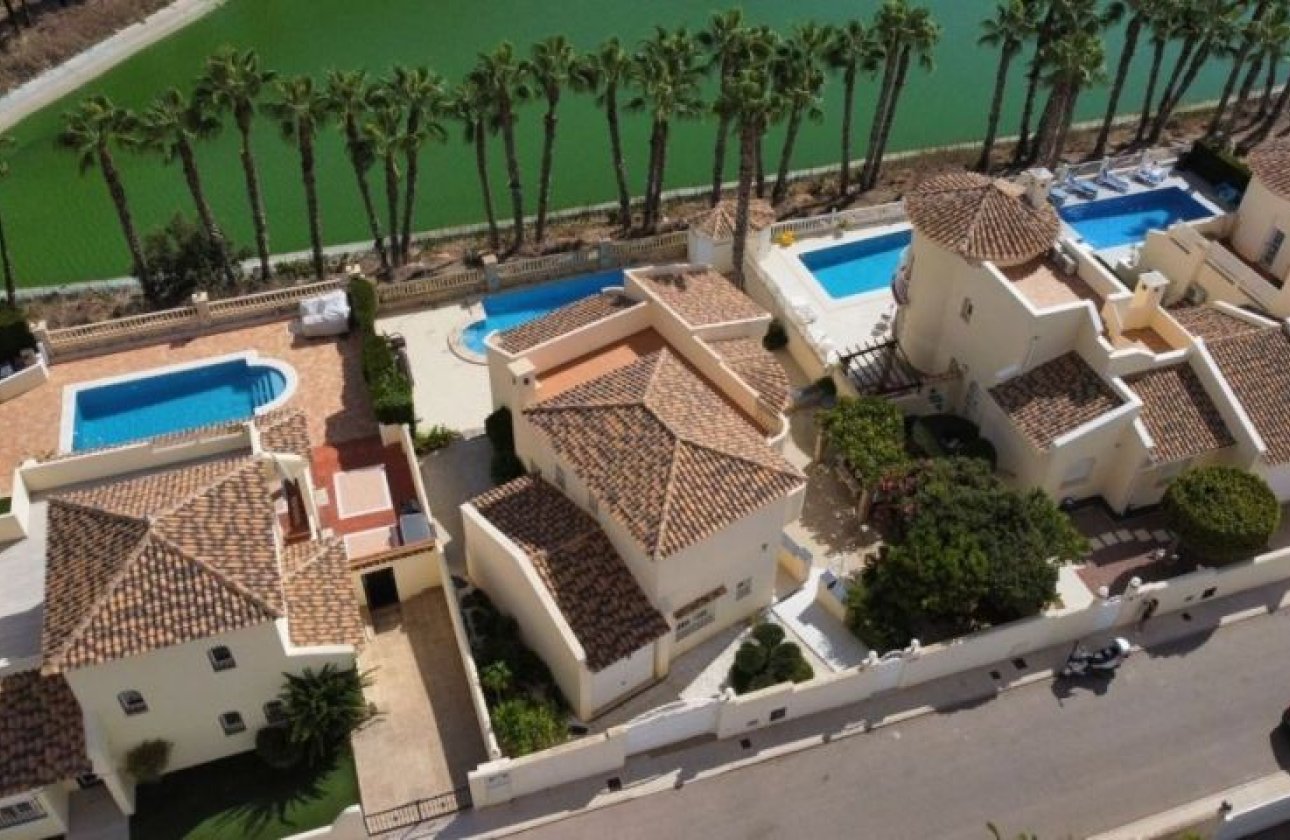 Resale - Villa - Orihuela Costa