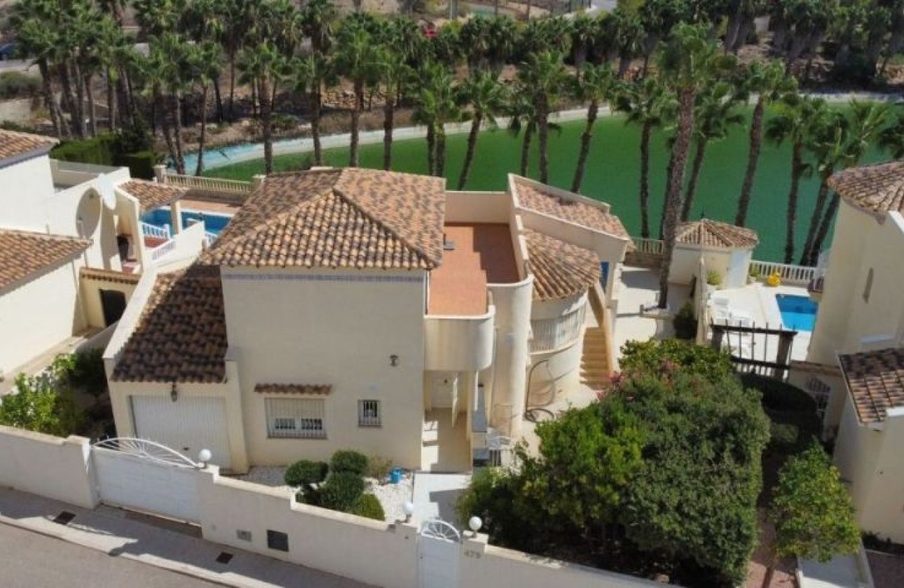 Resale - Villa - Orihuela Costa