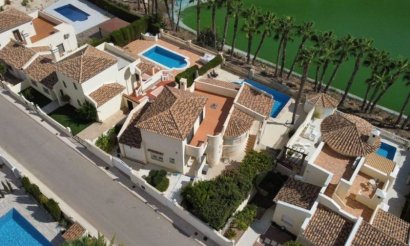 Resale - Villa - Orihuela Costa