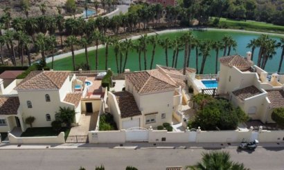 Resale - Villa - Orihuela Costa