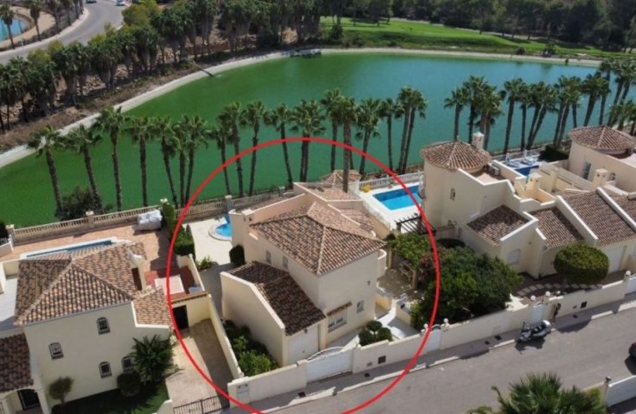 Resale - Villa - Orihuela Costa