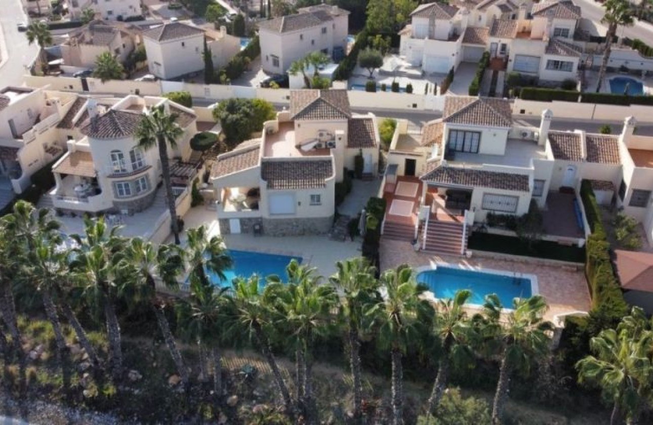 Resale - Villa - Orihuela Costa