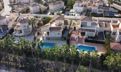 Resale - Villa - Orihuela Costa