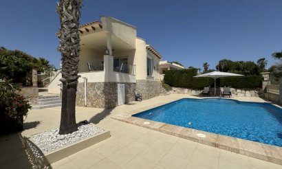 Resale - Villa - Orihuela Costa