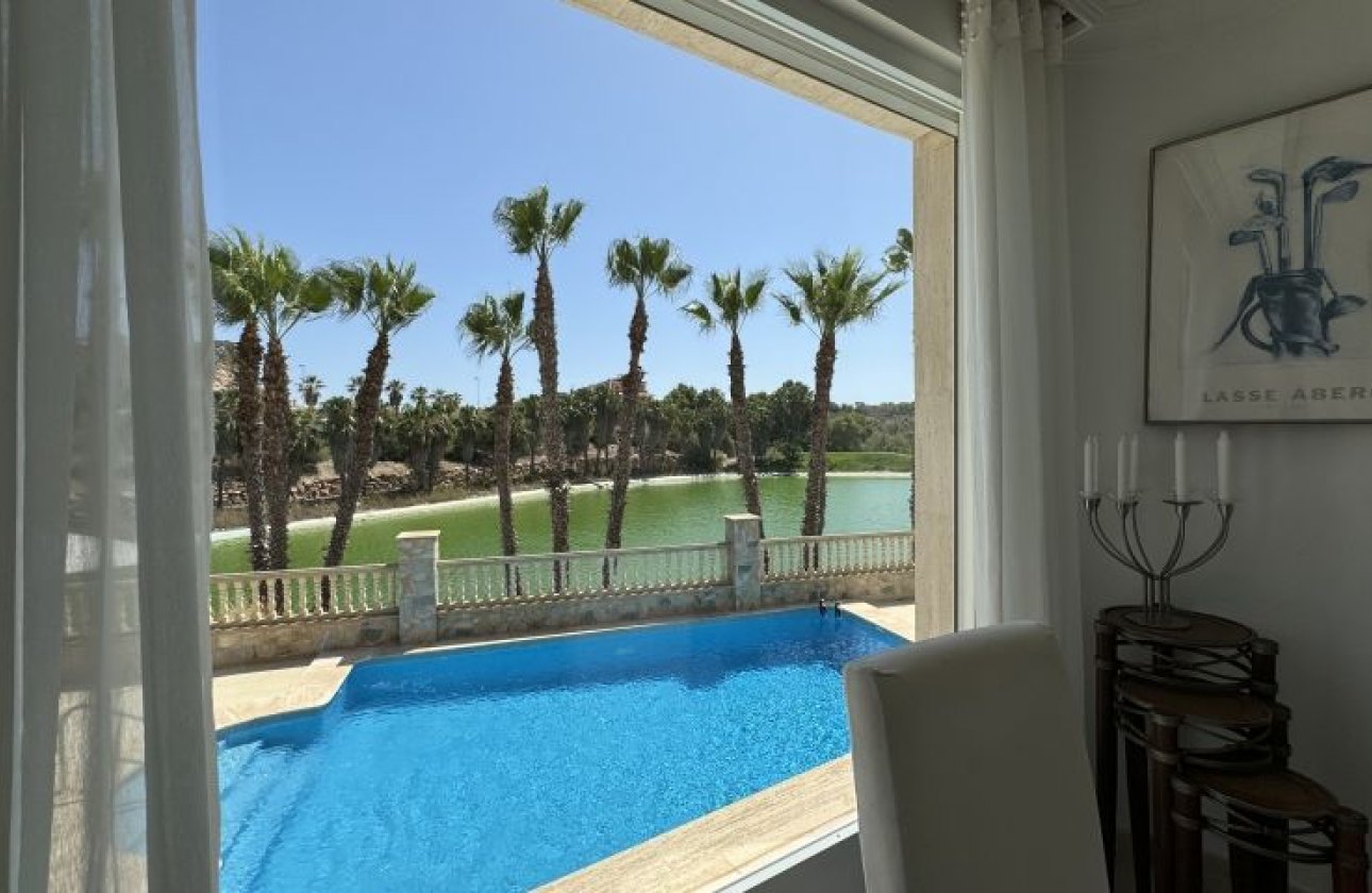 Resale - Villa - Orihuela Costa