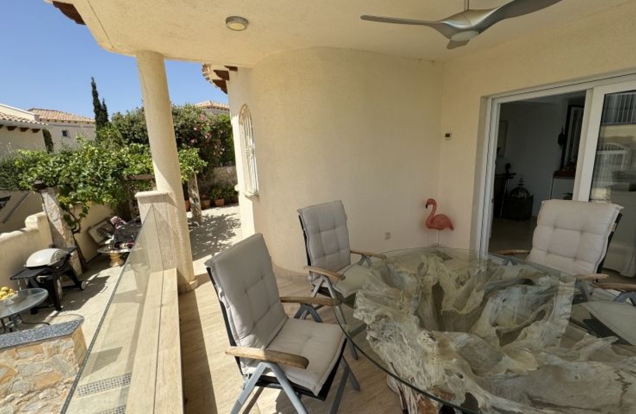 Resale - Villa - Orihuela Costa