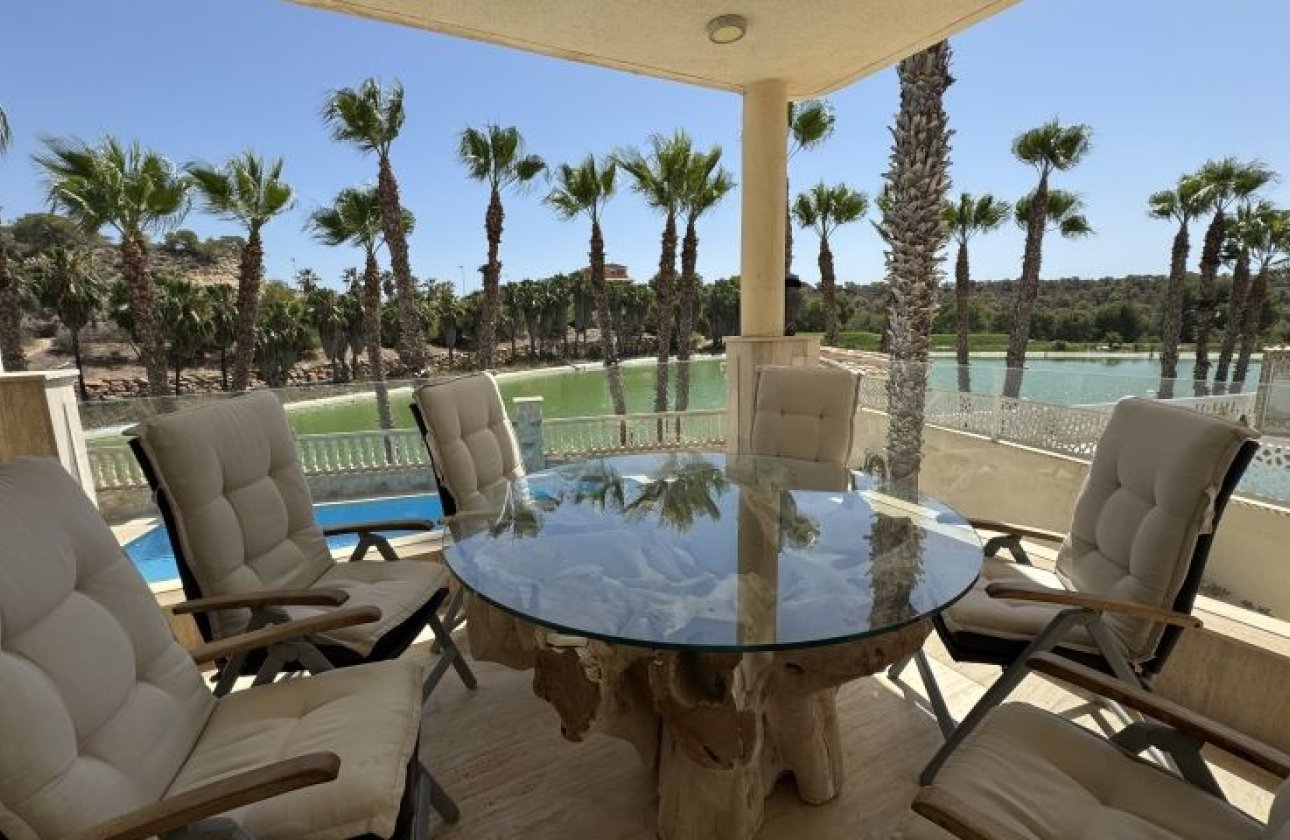 Resale - Villa - Orihuela Costa