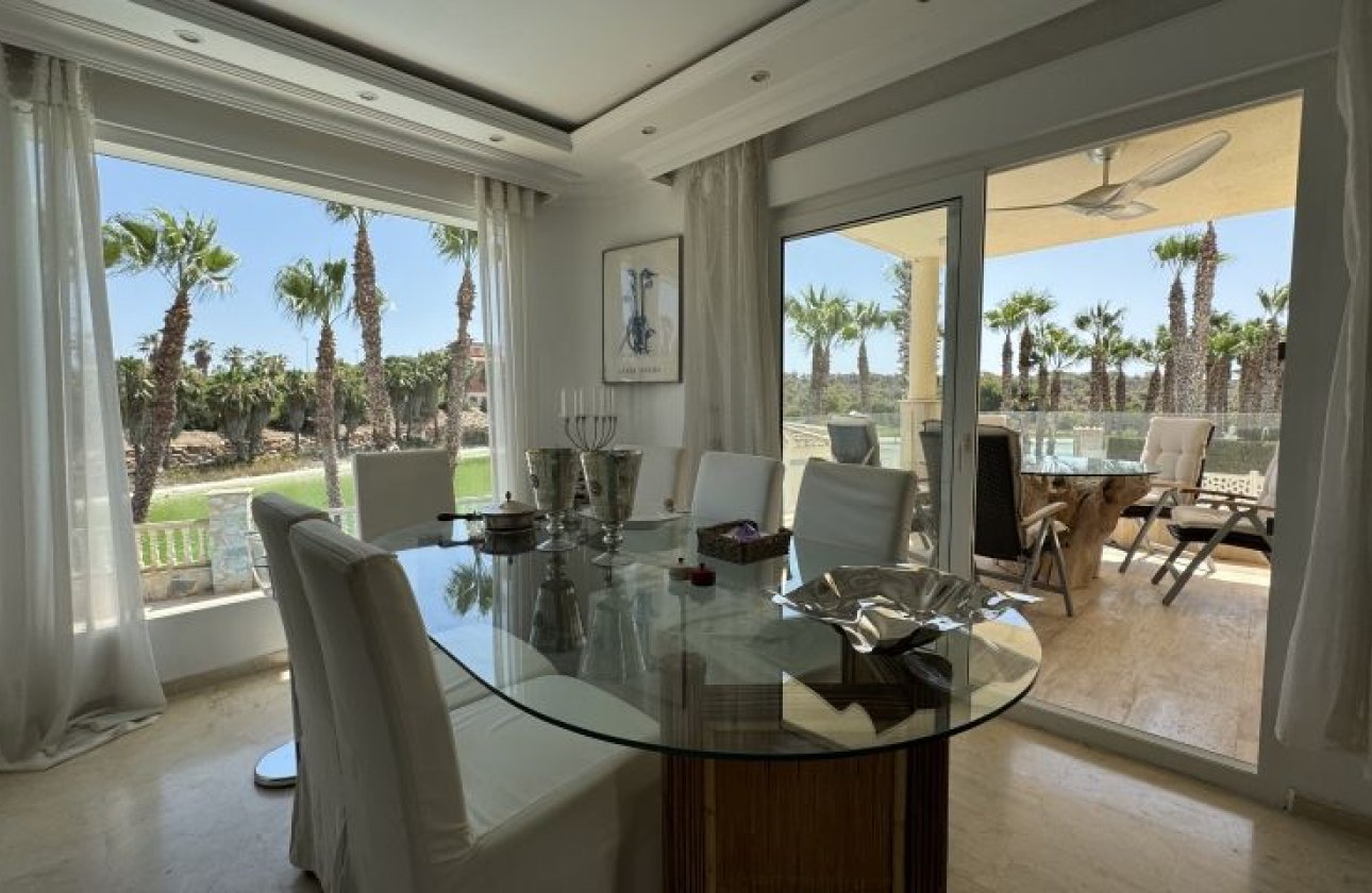 Resale - Villa - Orihuela Costa