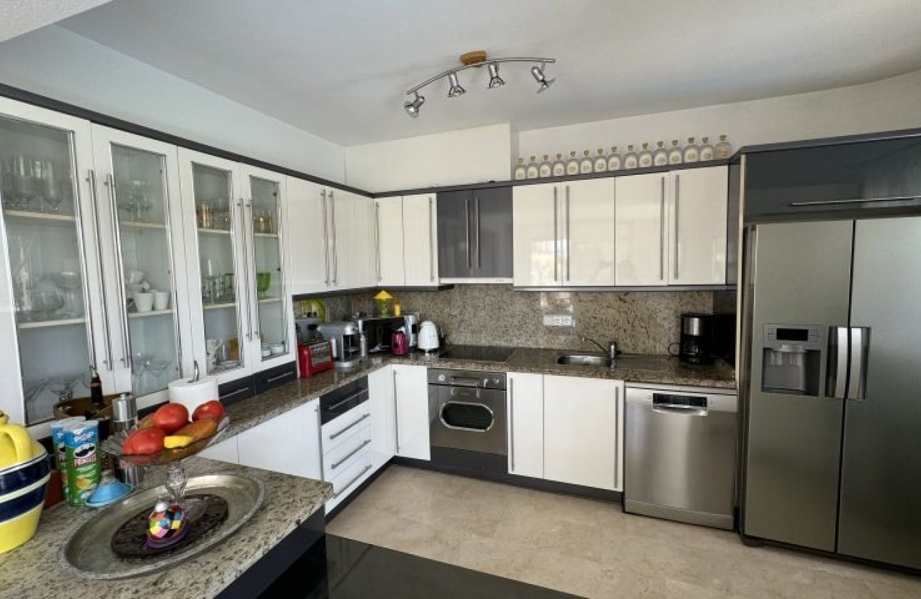 Resale - Villa - Orihuela Costa