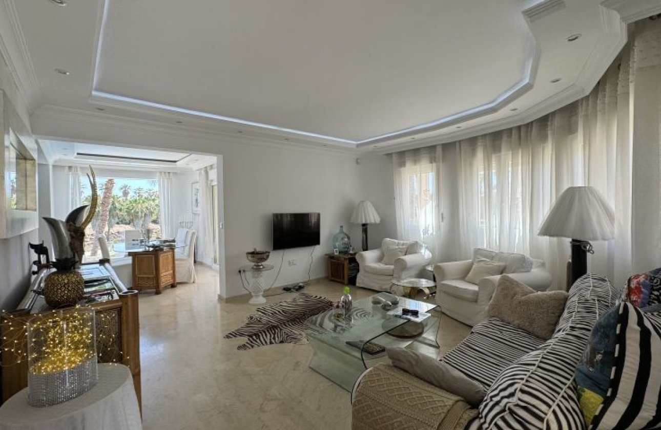 Resale - Villa - Orihuela Costa