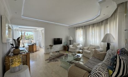 Resale - Villa - Orihuela Costa