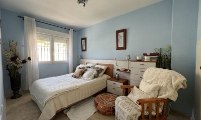 Resale - Villa - Orihuela Costa