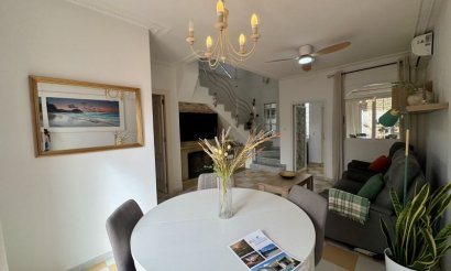 Resale - Villa - Torrevieja