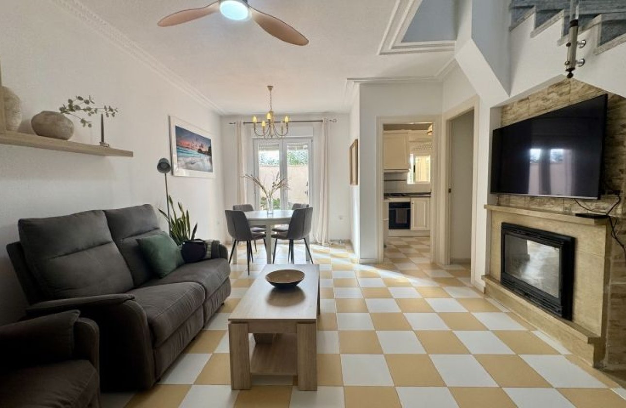 Resale - Villa - Torrevieja