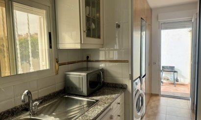 Resale - Villa - Torrevieja